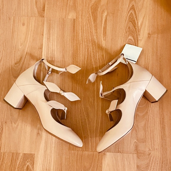 SOLD NWT Chloé Mike Bow Pumps Blush Leather SZ 39.5 - Picture 7 of 14